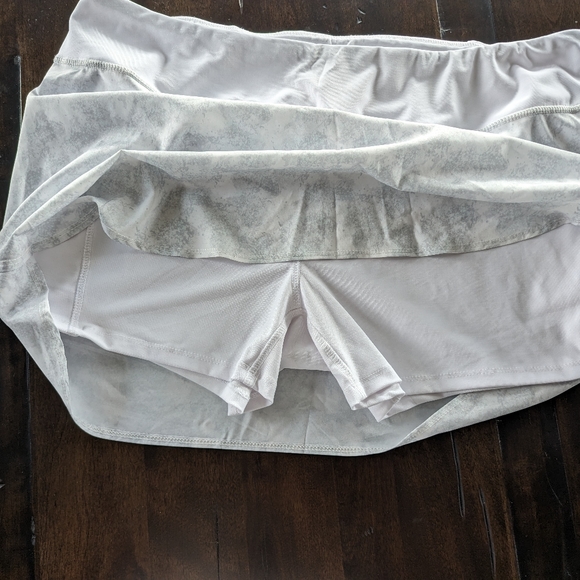 Skort - Picture 2 of 7